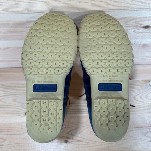 LL Bean 8" Bean Boots Duck Boots Leather
6 eye
USA
Women's 6 M
Navy Tan - Picture 5 of 8